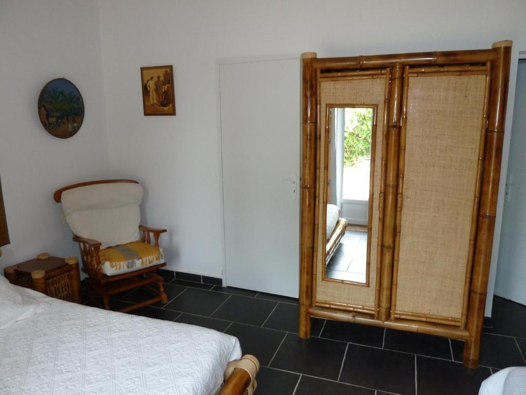 Le Vieux Vauvert Bed and Breakfast Rochecorbon Rum bild