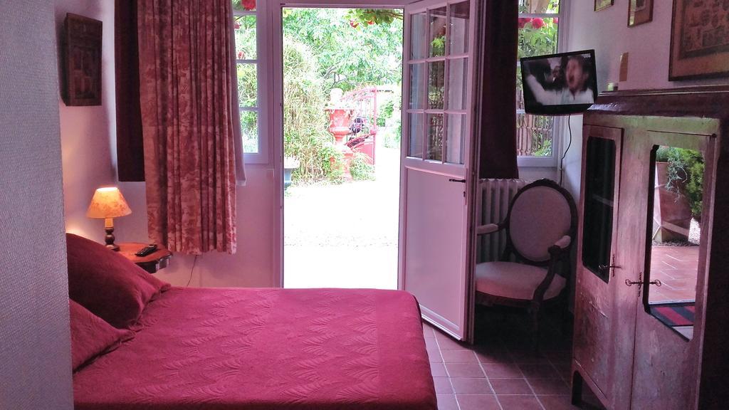 Le Vieux Vauvert Bed and Breakfast Rochecorbon Exteriör bild