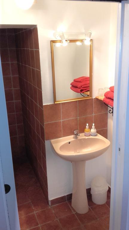 Le Vieux Vauvert Bed and Breakfast Rochecorbon Exteriör bild