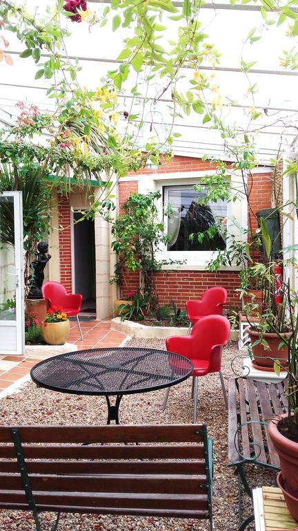 Le Vieux Vauvert Bed and Breakfast Rochecorbon Exteriör bild