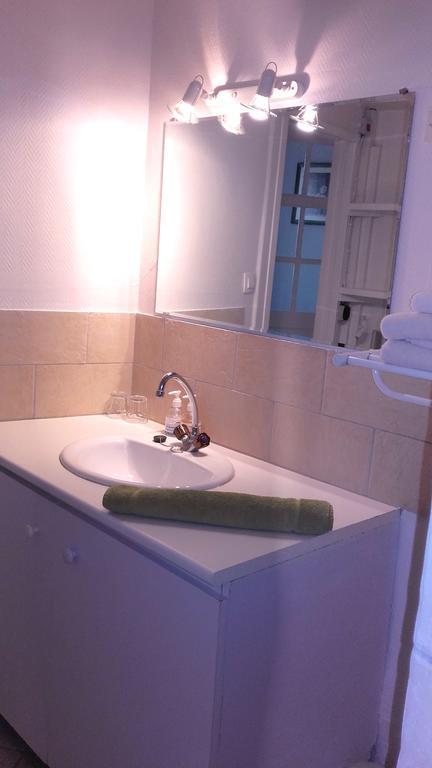 Le Vieux Vauvert Bed and Breakfast Rochecorbon Exteriör bild