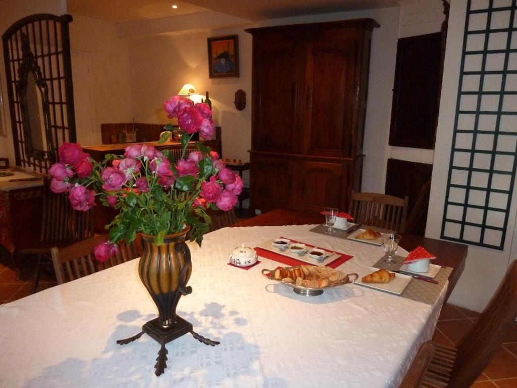 Le Vieux Vauvert Bed and Breakfast Rochecorbon Exteriör bild