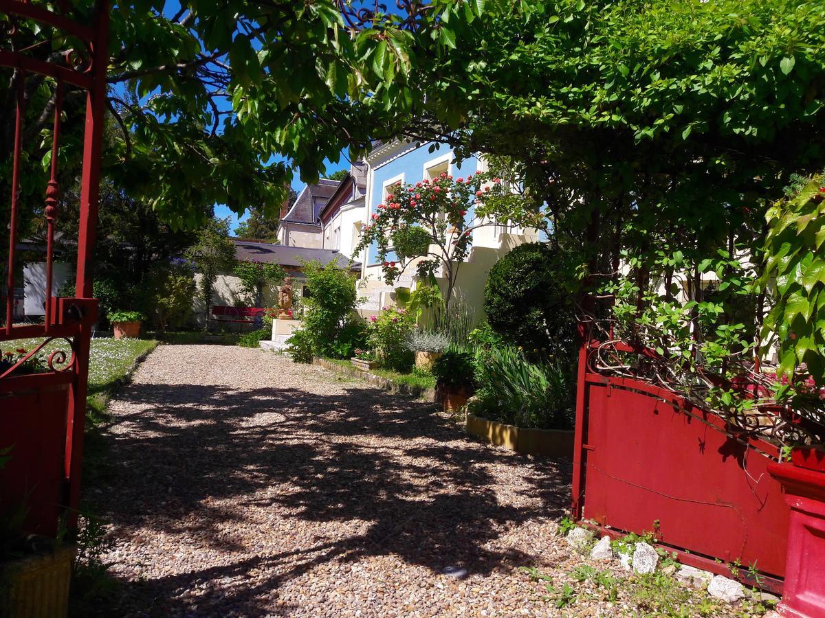 Le Vieux Vauvert Bed and Breakfast Rochecorbon Exteriör bild
